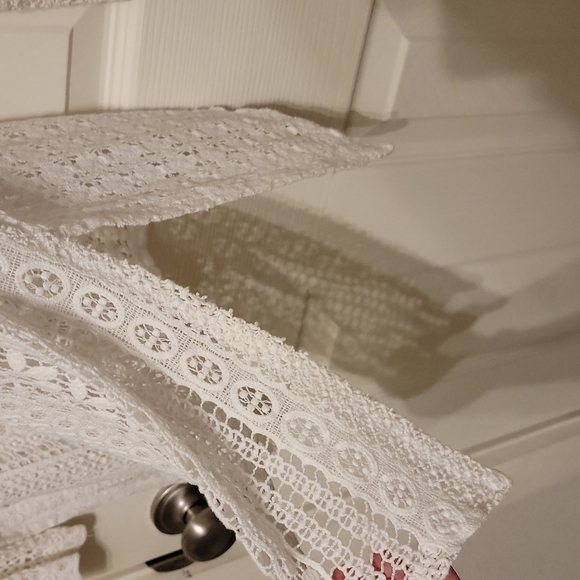 Swimsuit cover-up - Picture 4 of 6